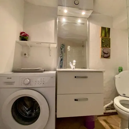 Republique Centre Apartment