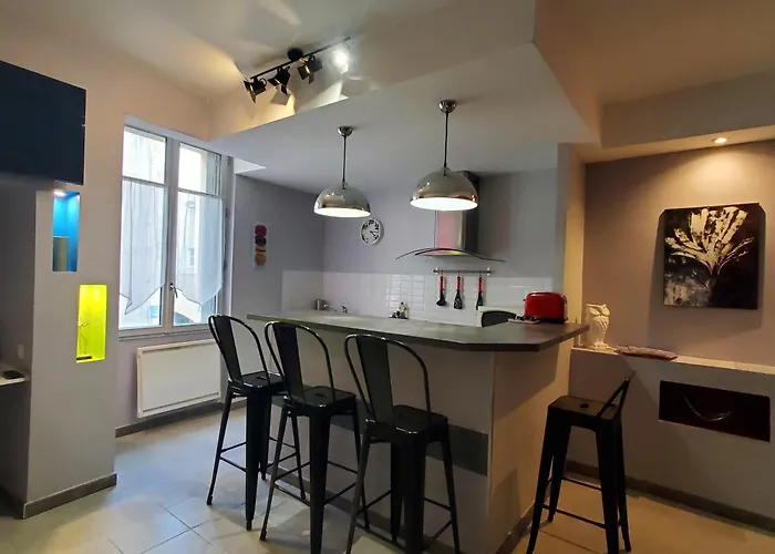 Republique Centre Apartment *